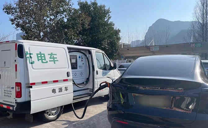 龙游汽车搭电